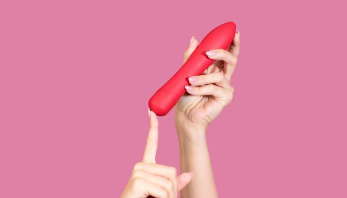 Phụ nữ có nên dùng sextoy khi thủ dâm không?